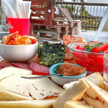 Ciriga Sicily Glamping Resort * Santa Maria Del Focallo